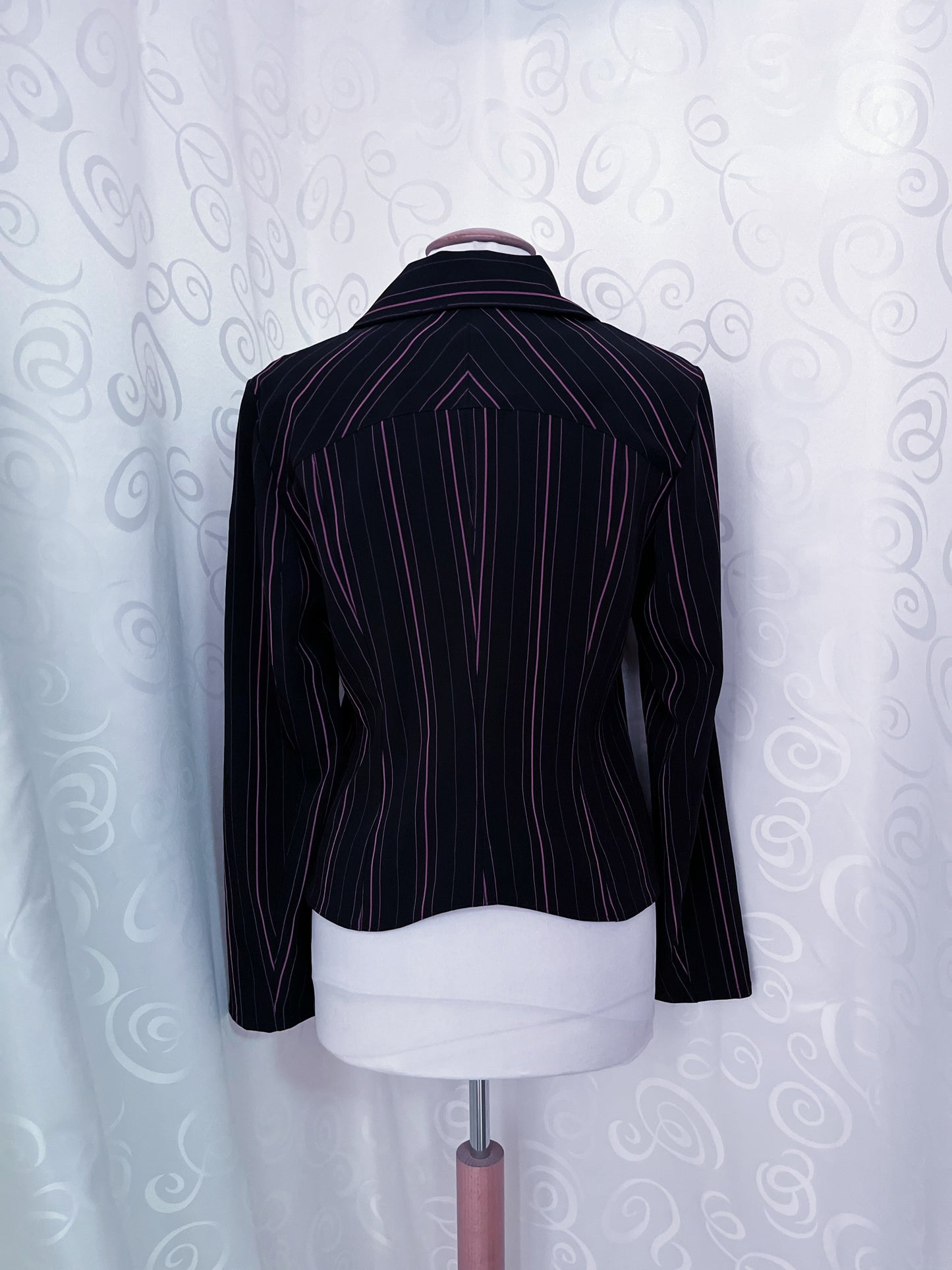 Office black & pink striped blazer 💞🎀