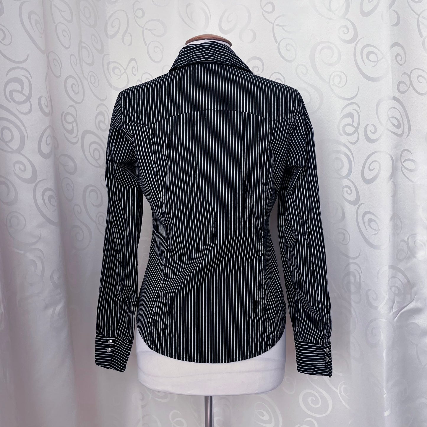 00’s Gothic striped cotton shirt 🕷️