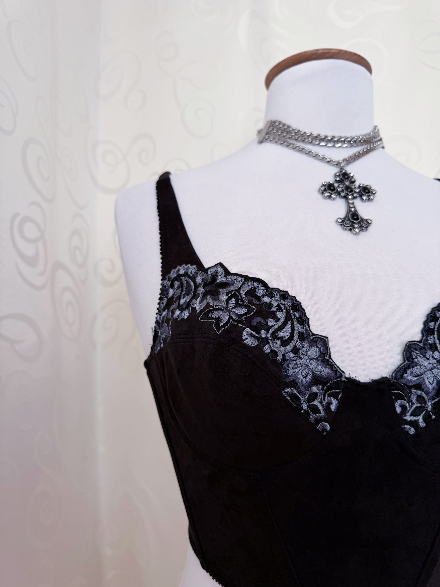 Whimsygoth velvet crop corset top with embroidered detail 💙🌀