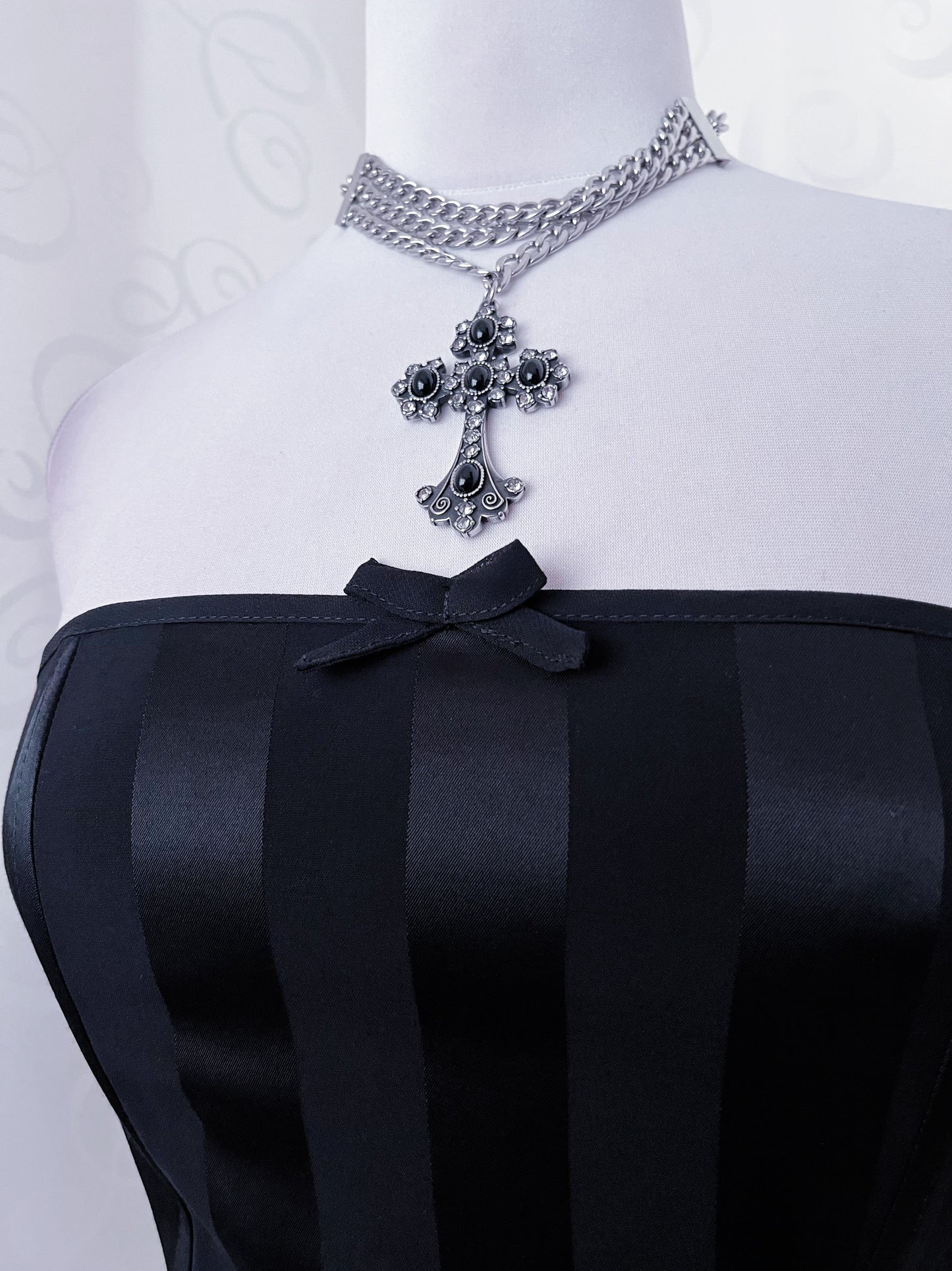 00’s dark coquette black corset top with boning 🦇🎀