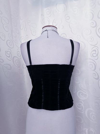 Horror protagonist gothic velvet vest top 🦇🕸️