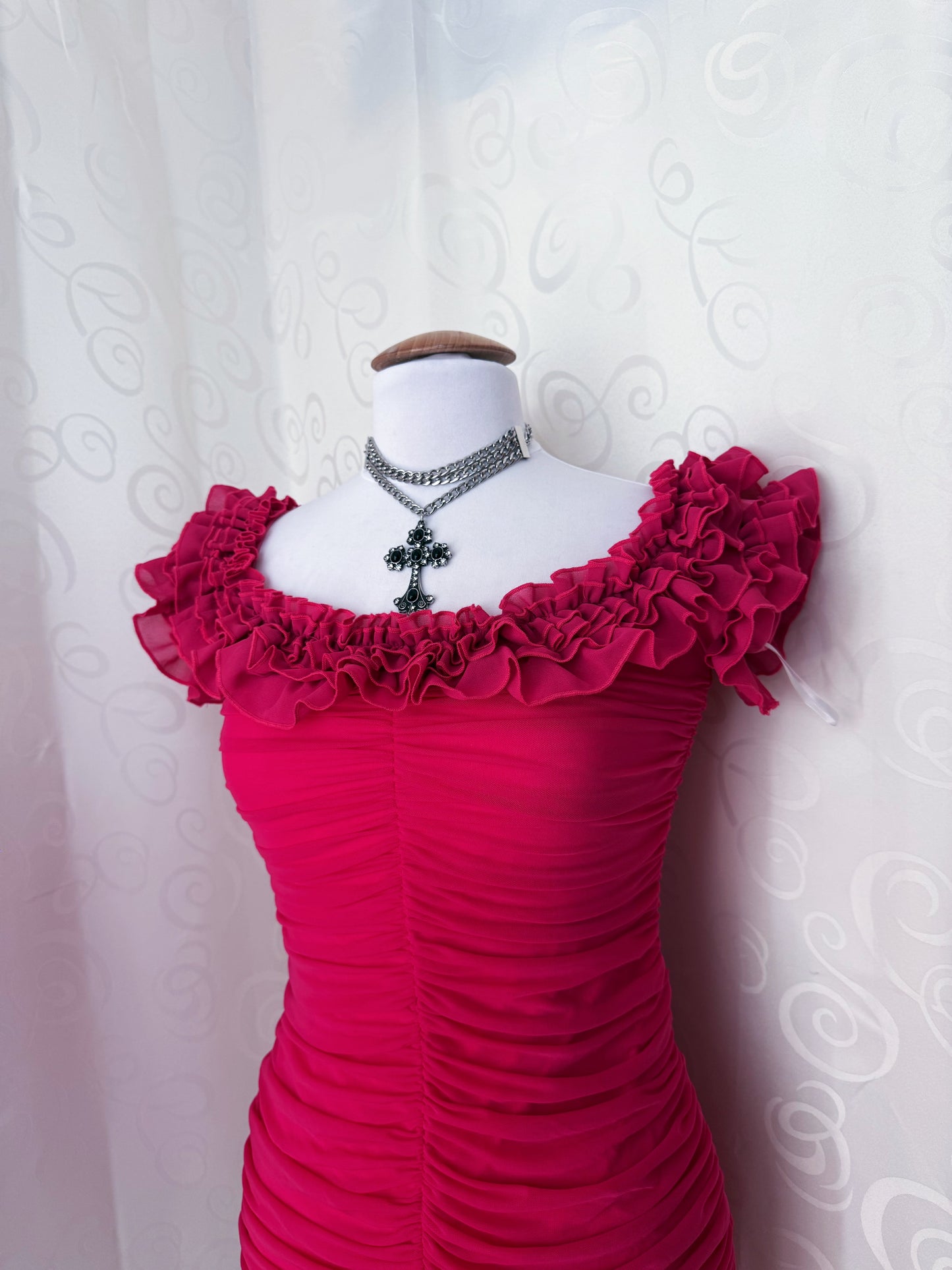 Pink mermaid dress 💕🧜🏻‍♀️