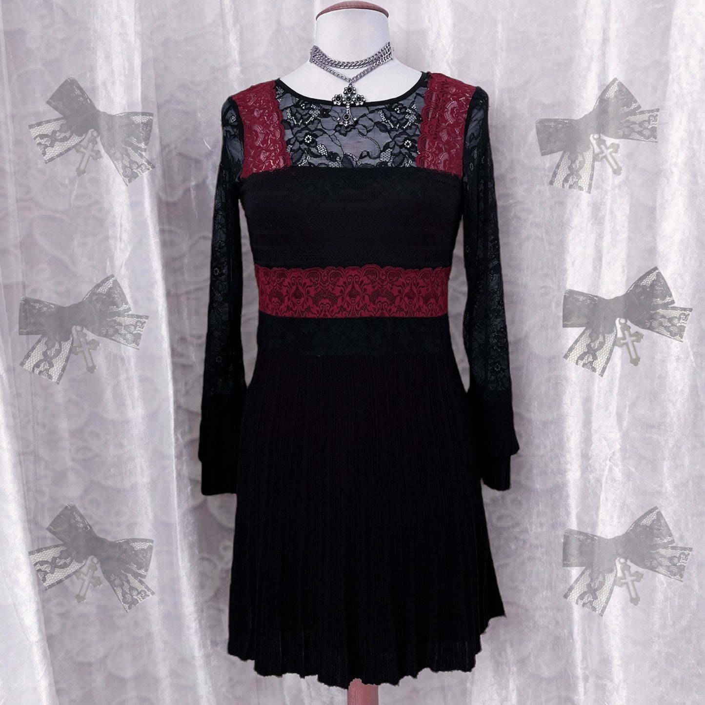 Morgan De Toi witchy lace & wool dress 🖤🌹