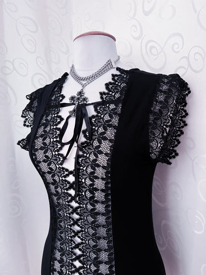 Witchy black top with embroidered cut-out detail 🕷️🕸️