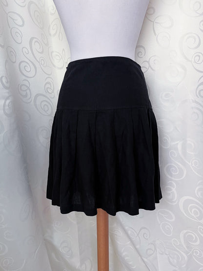 00’s linen black pleated skirt 🕷️🕸️