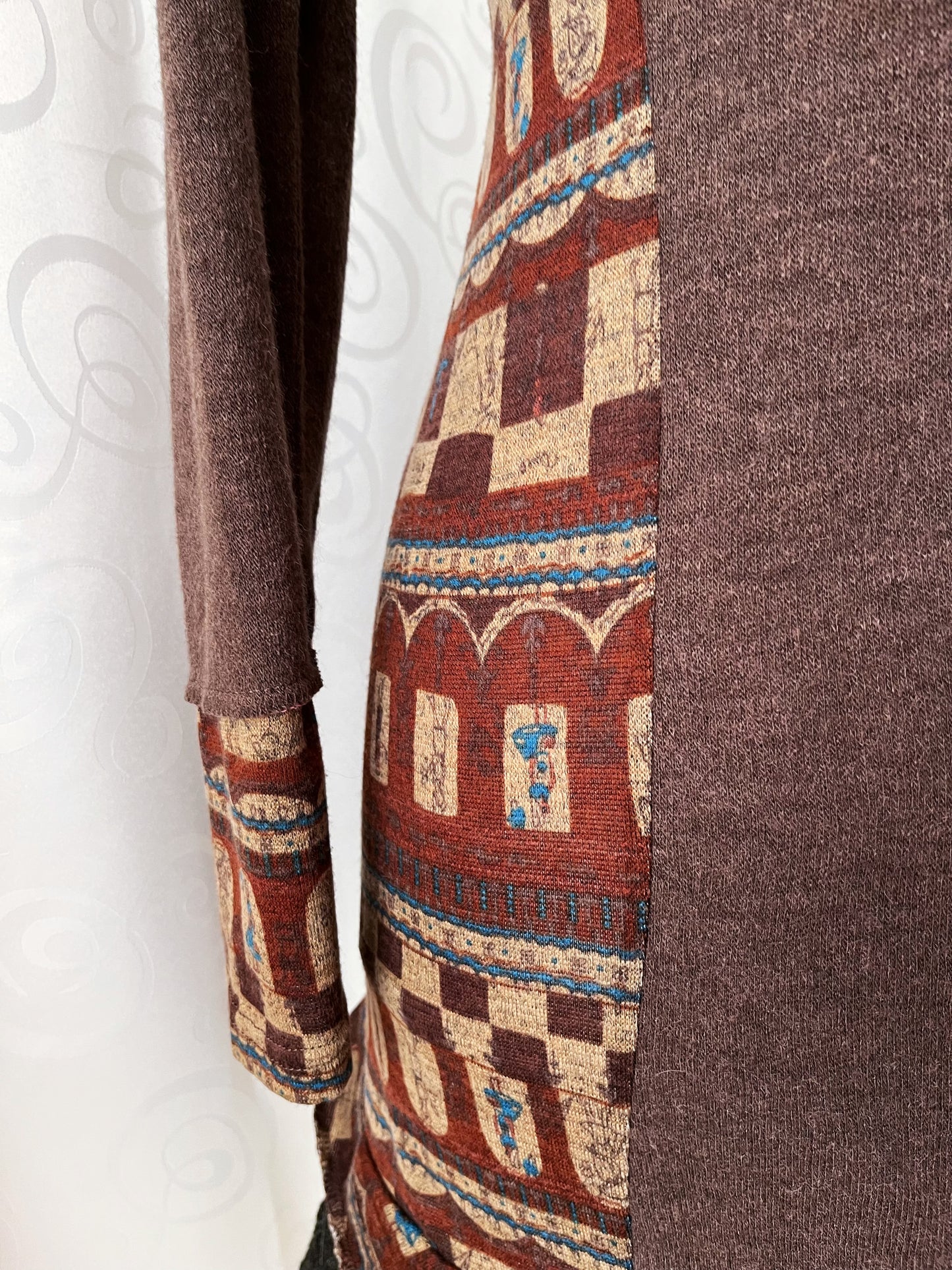 00's Whimsy Twee dress with beautiful egyptian design and faux mohair feel 🌒🍎