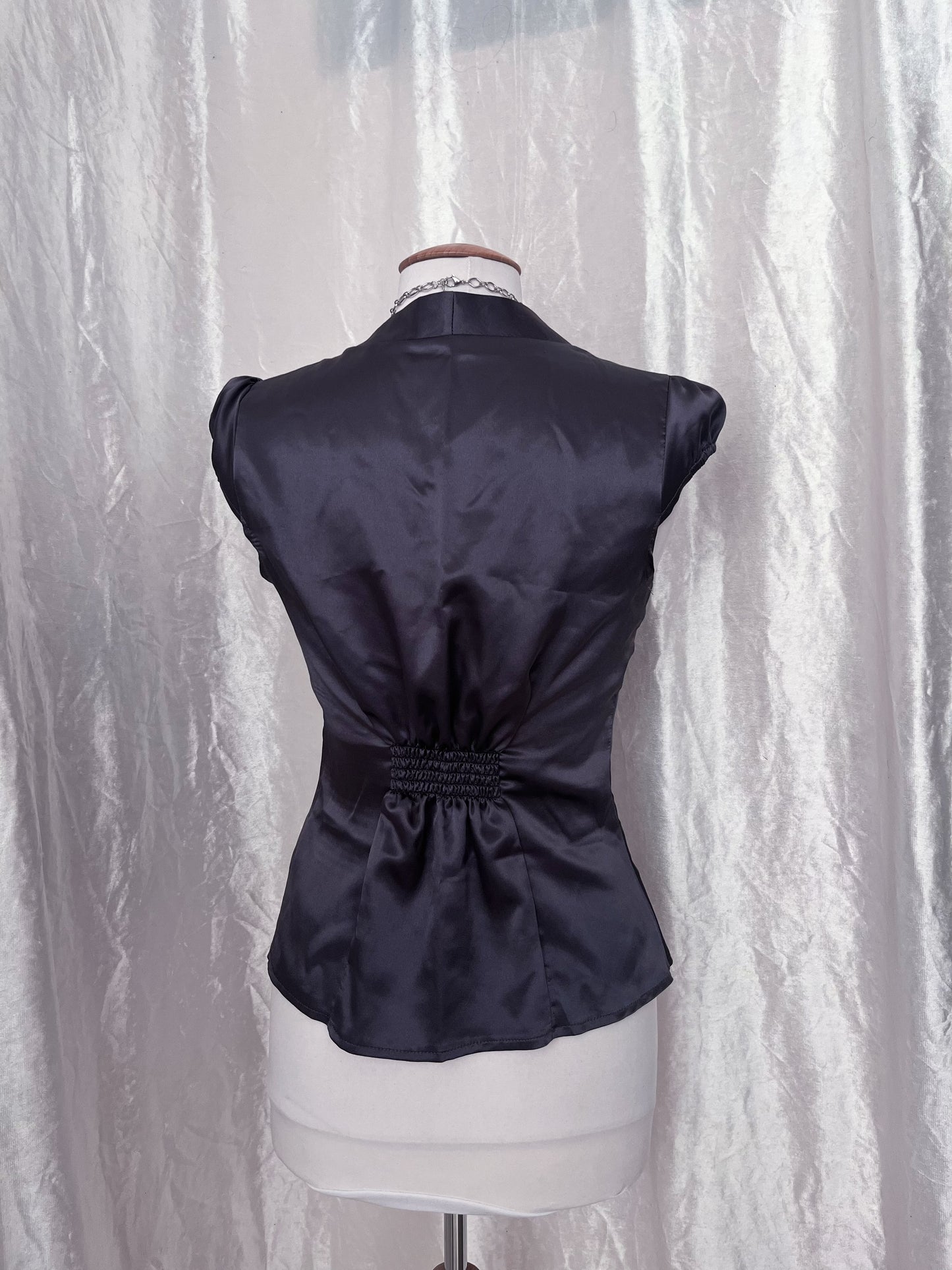 Dark Coquette saten grey shirt with bow detail 🌀🦇