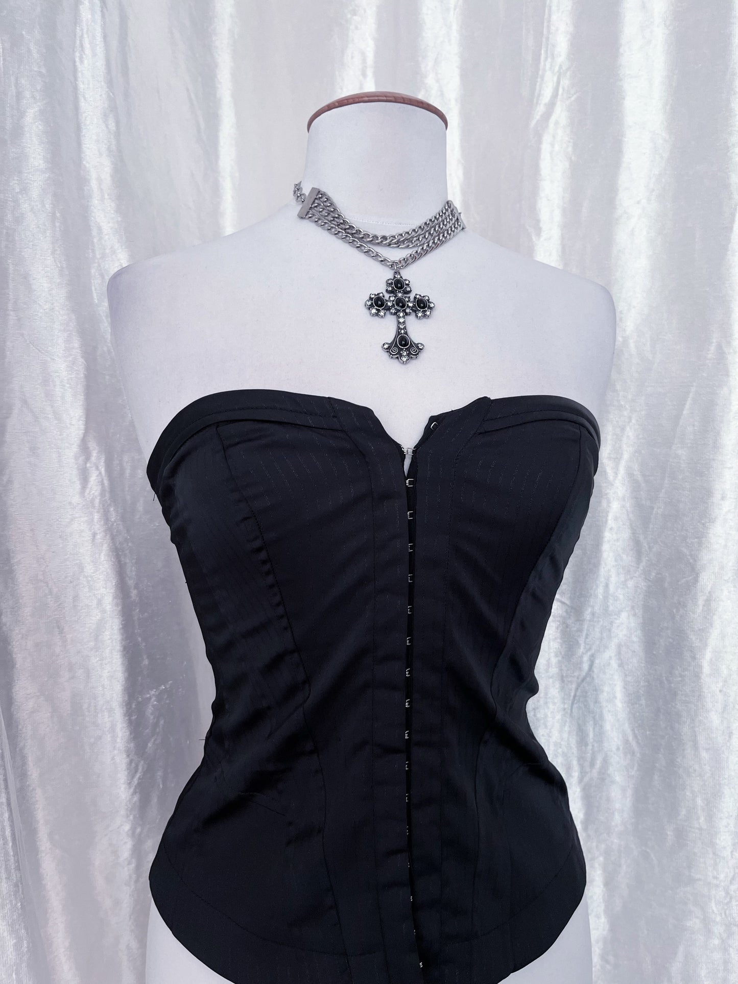 Gothic Lorsay striped corset 🕸️