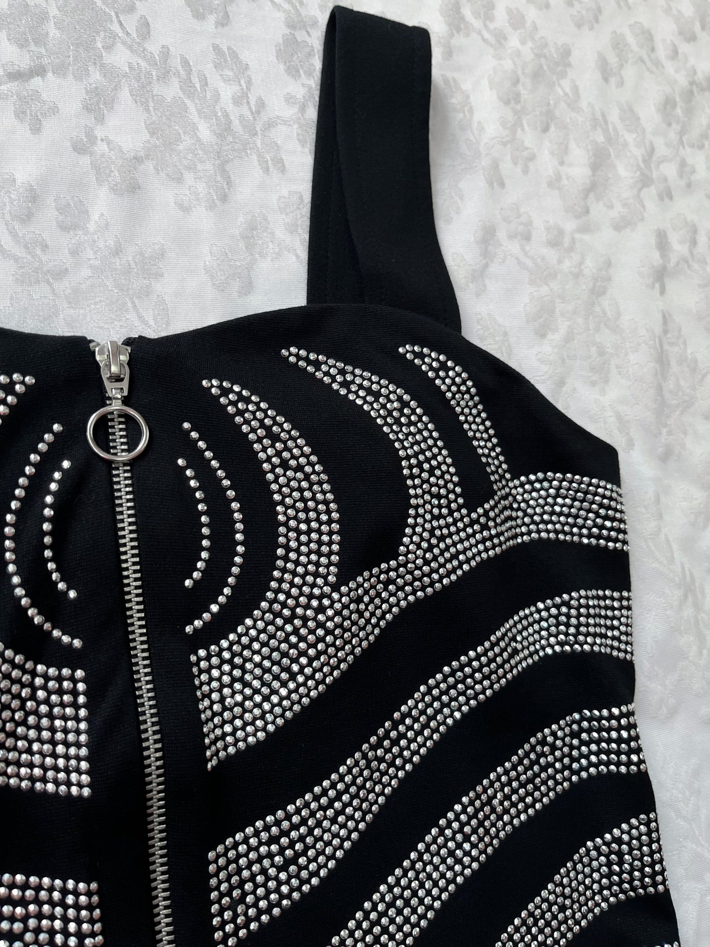 Iconic alt beaded zip-up top 🗡️