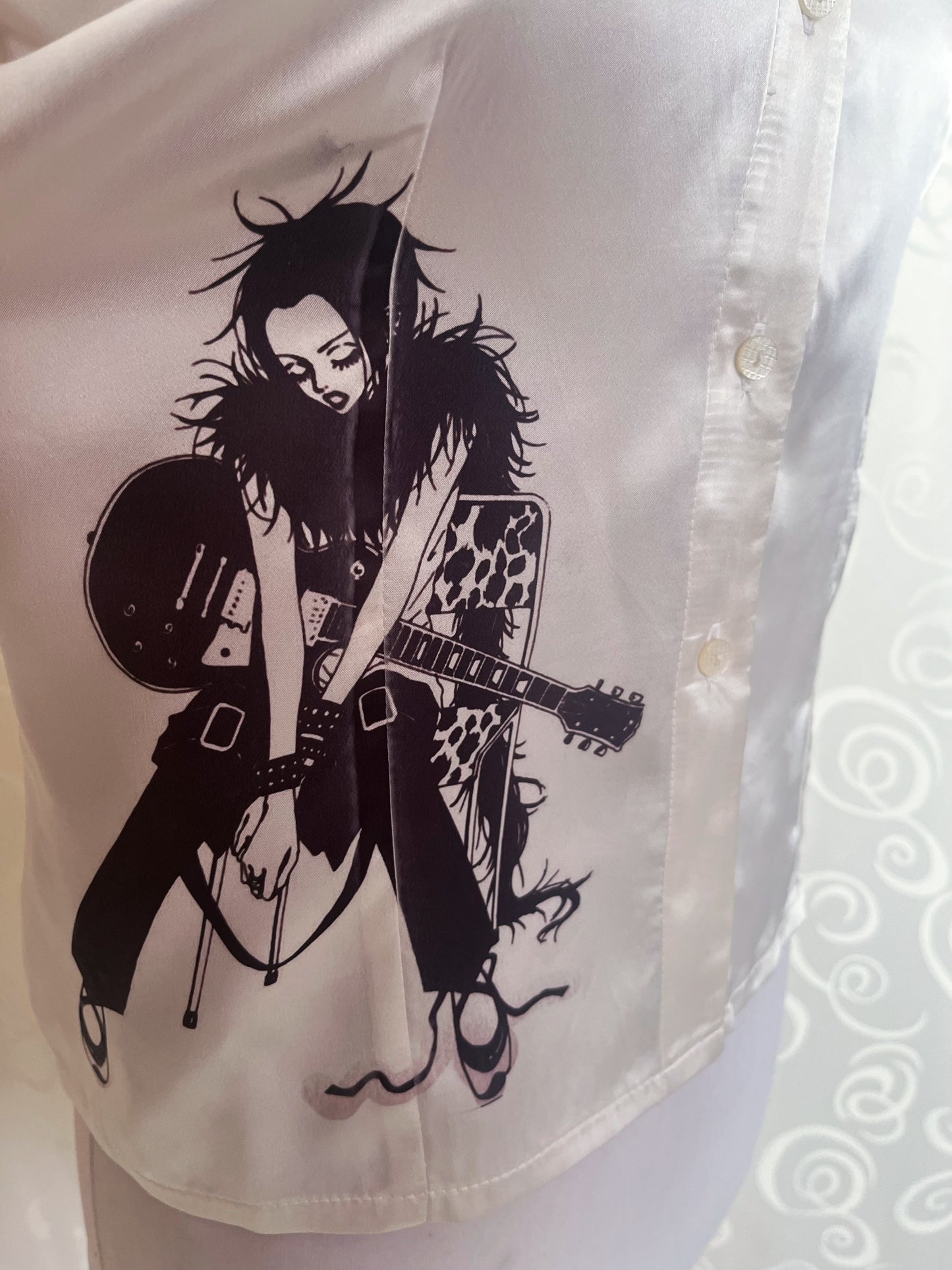 Rockstar Girlfriend REWORKED beige satin shirt 🎸🪷🍓