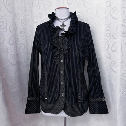 00’s Gothic striped shirt with ruffle details 🖤