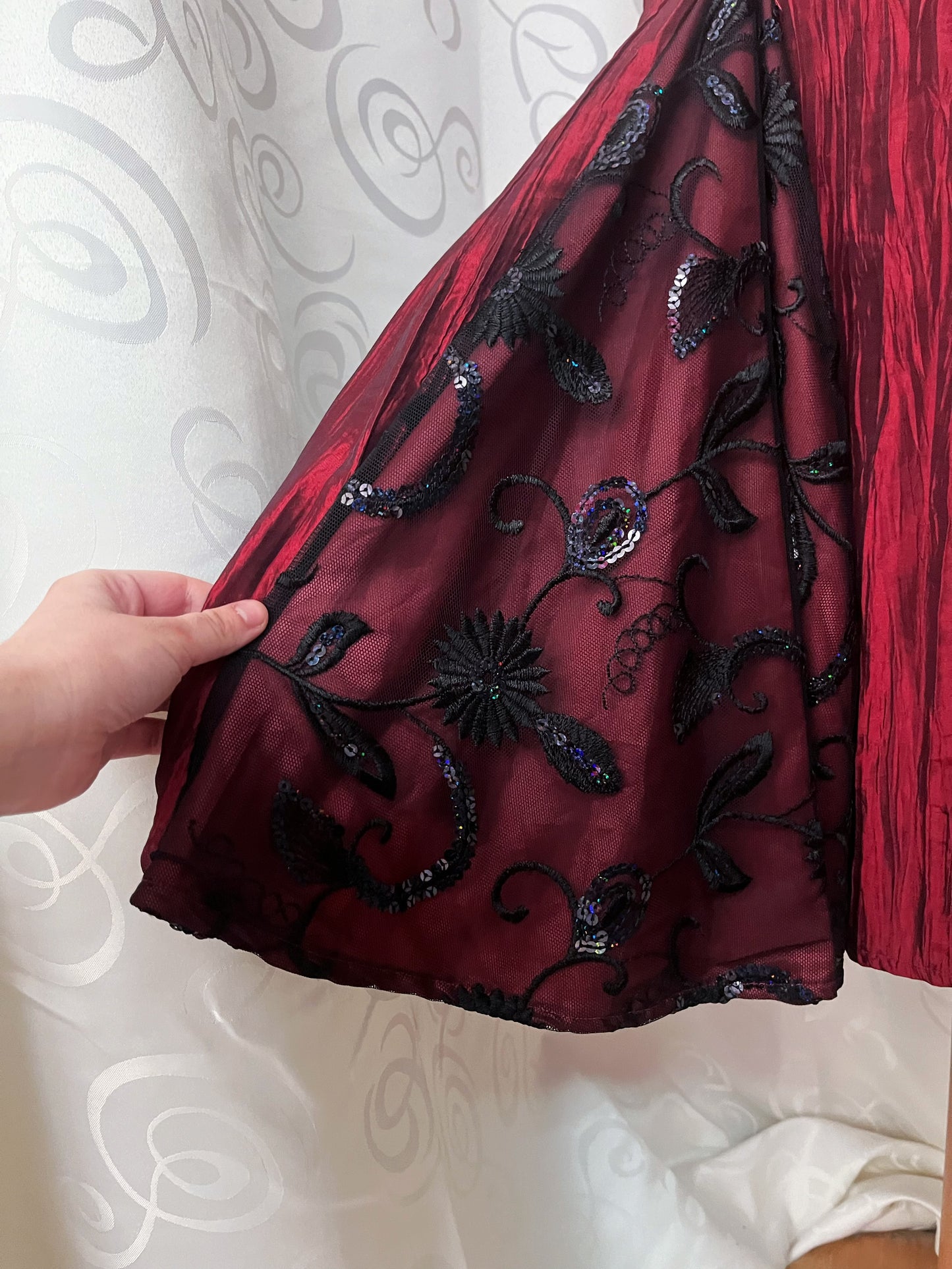Whimsygoth vampire prom style maxi red dress with fairy embroidered & sequin details 🌀🩸