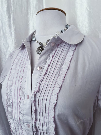 Beautiful 00’s coquette fairy shirt with puff sleeves & ruffle details 🎀