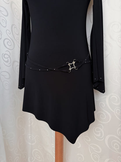 00’s black witchy night dress 🦇✨