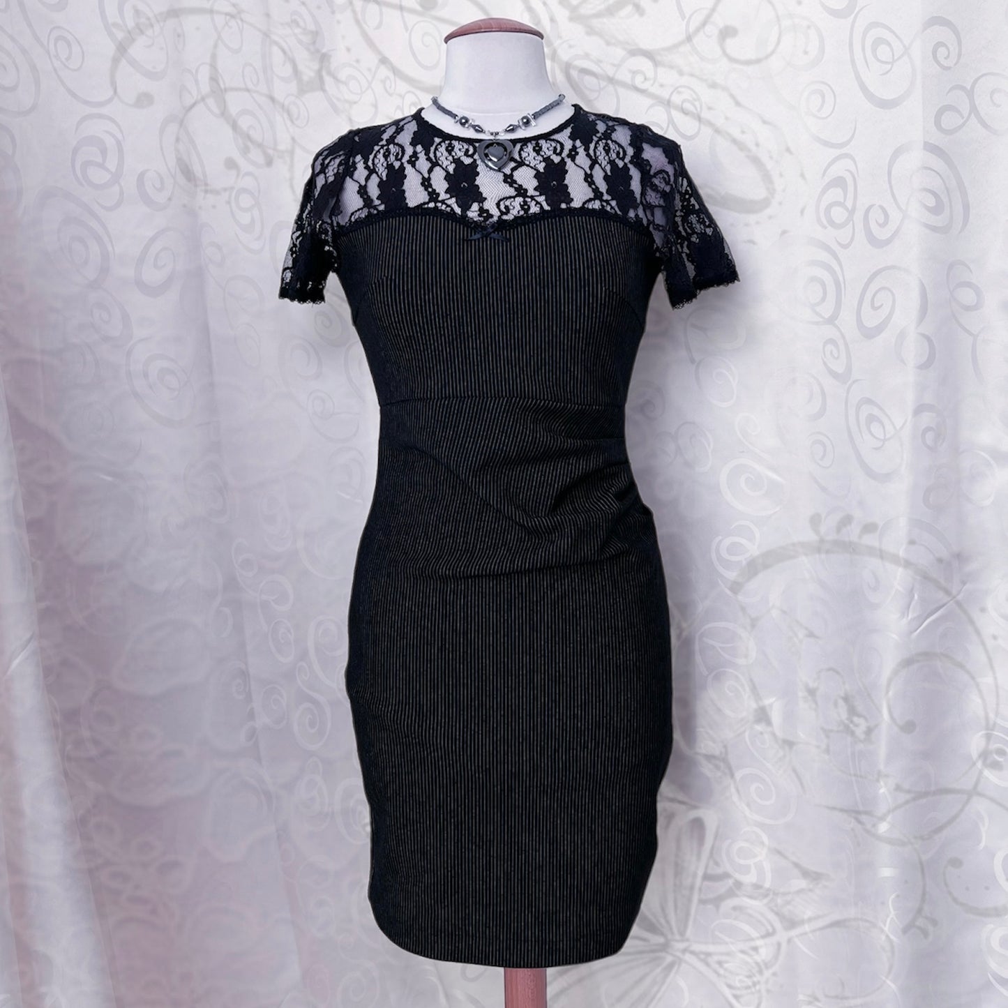 VIVE MARIA Gothic coquette black striped dress with lace detail 🕷️❤️