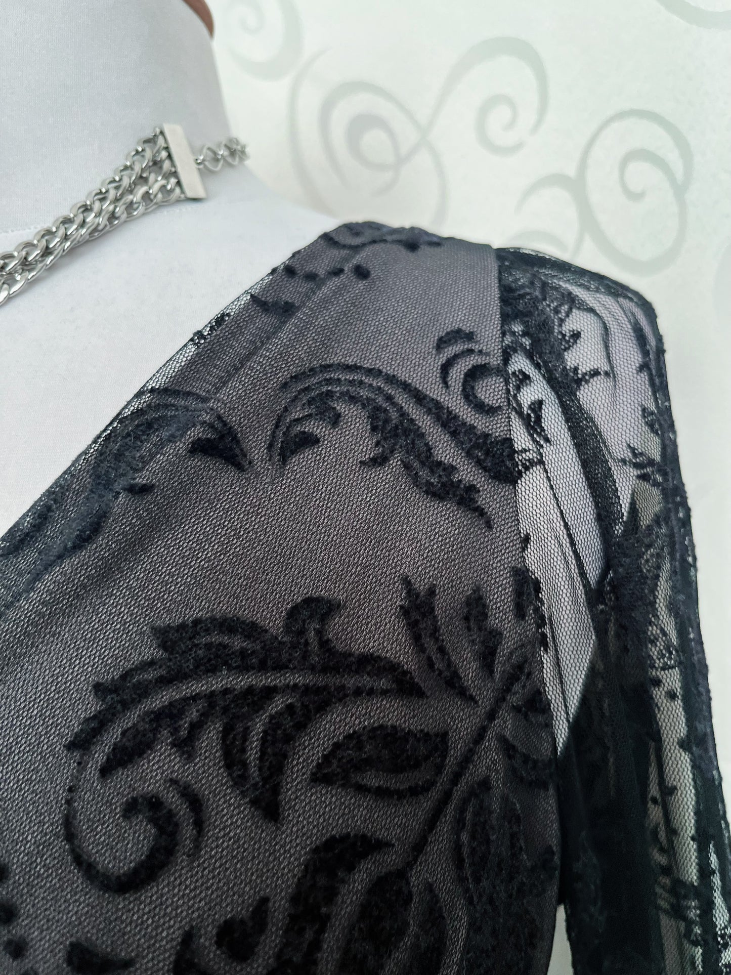 00’s whimsygoth tunic/dress with lacey & velvet embossed details 🦇🔮