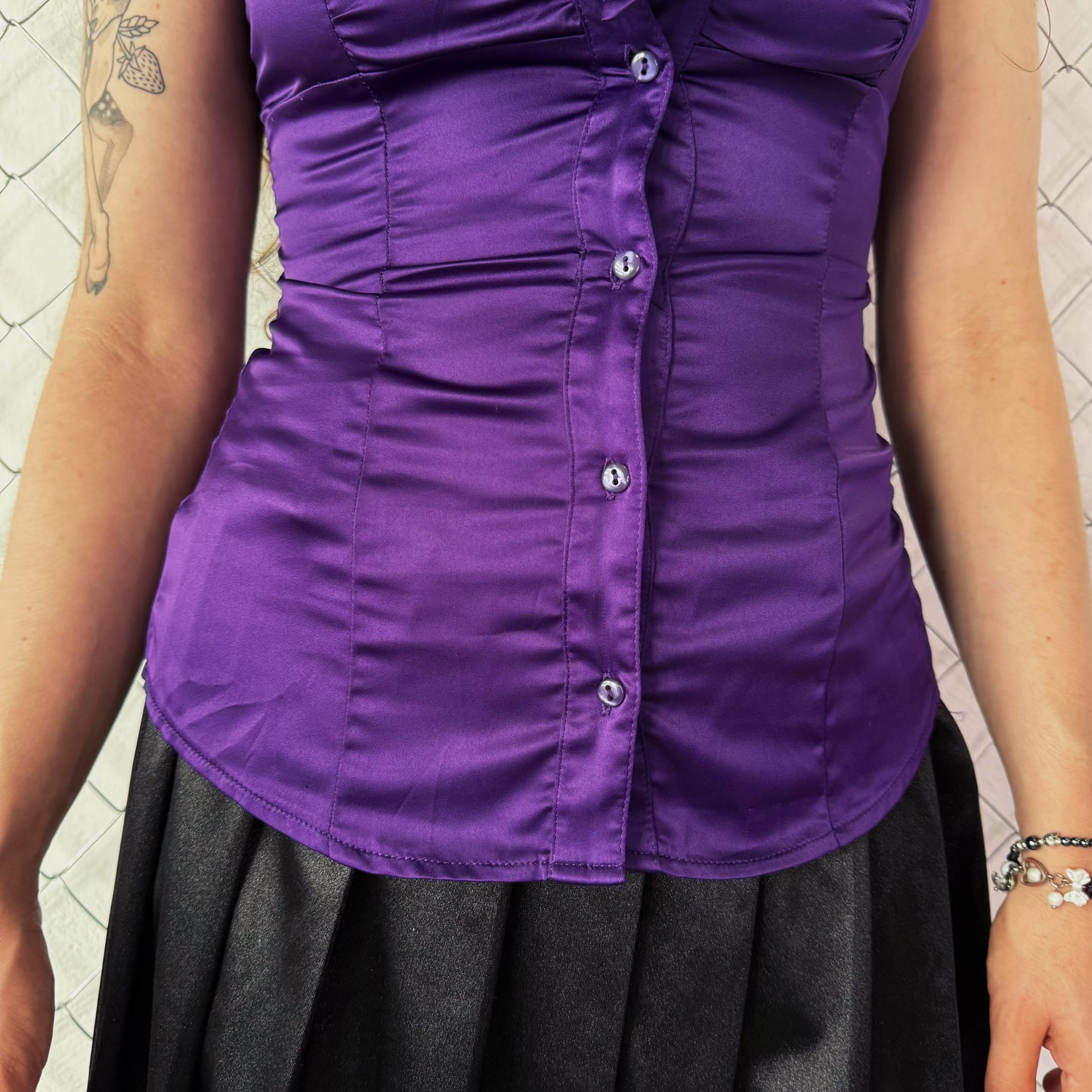 00’s Horror protagonist/Dark coquette saten purple shirt 🎞️🗝️