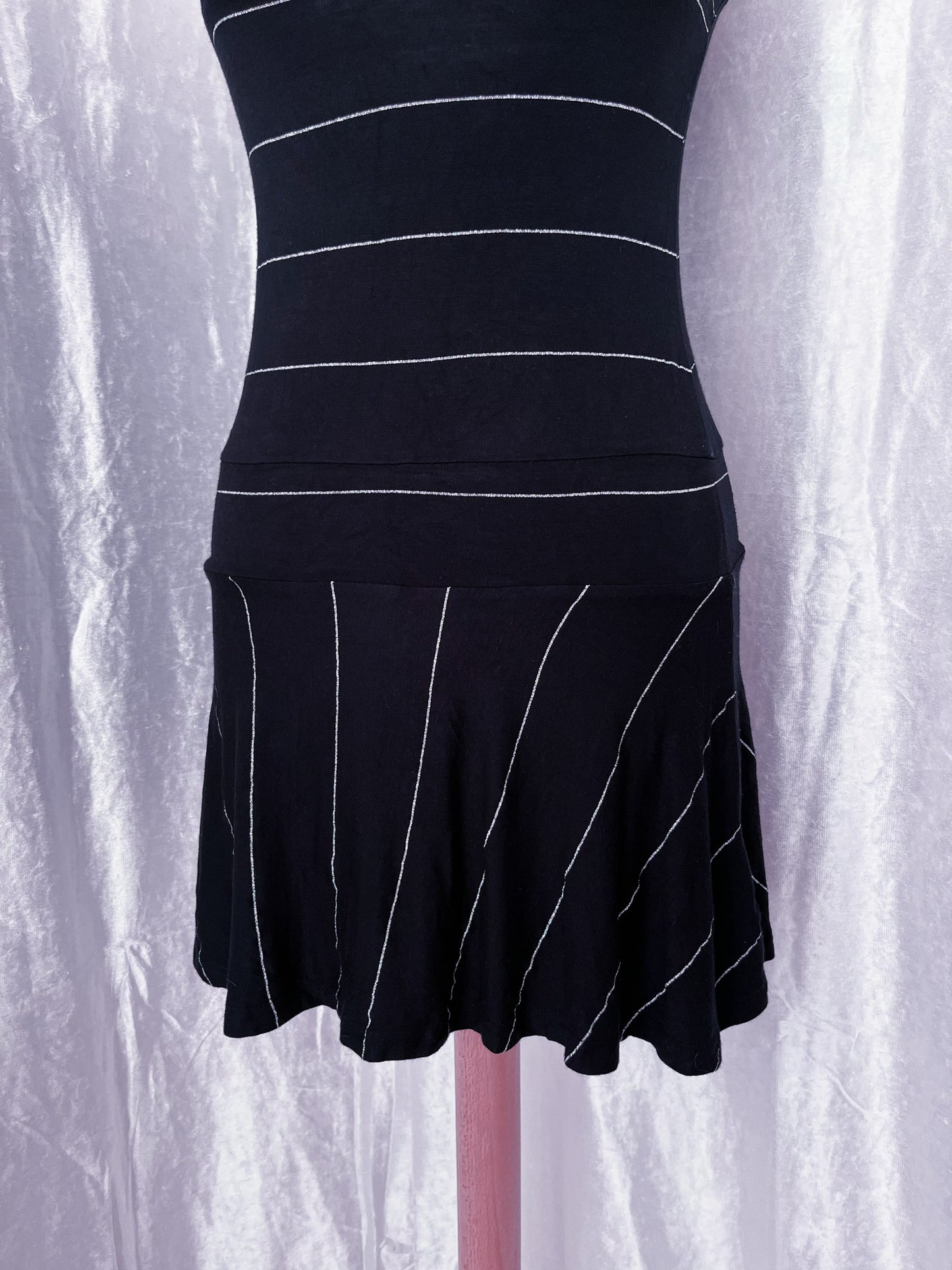 00’s fishbone striped dress ✨