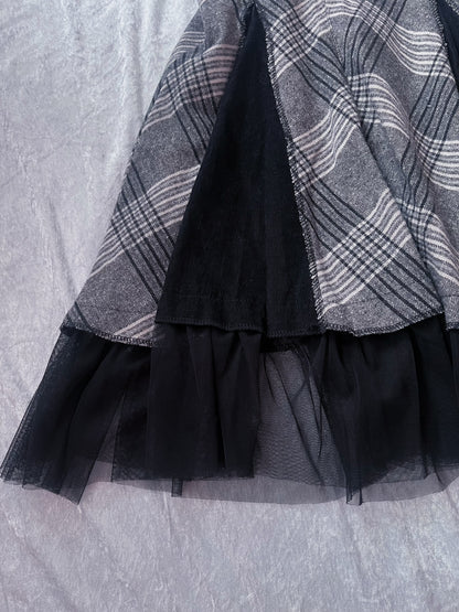 00’s witchy/mermaid tartan grey cotton skirt with tulle details 🖤