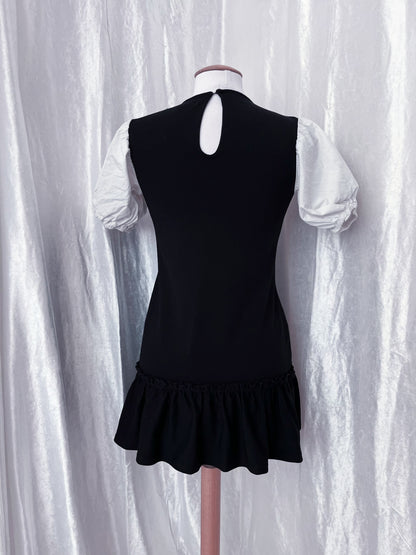 Beautiful coquette black & white dress with puff sleeves 🍰🍓