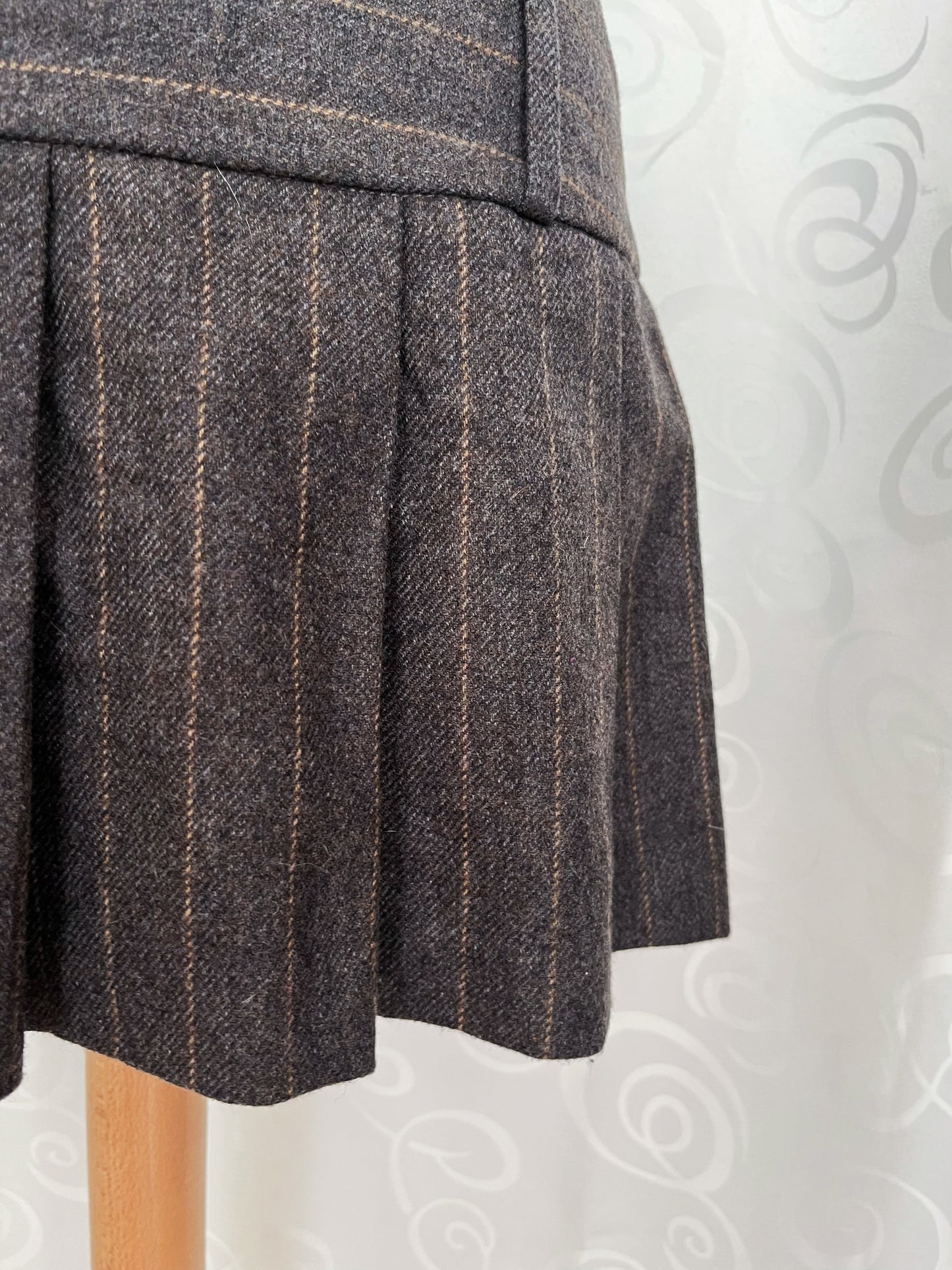 Dark academia pleated mini skirt