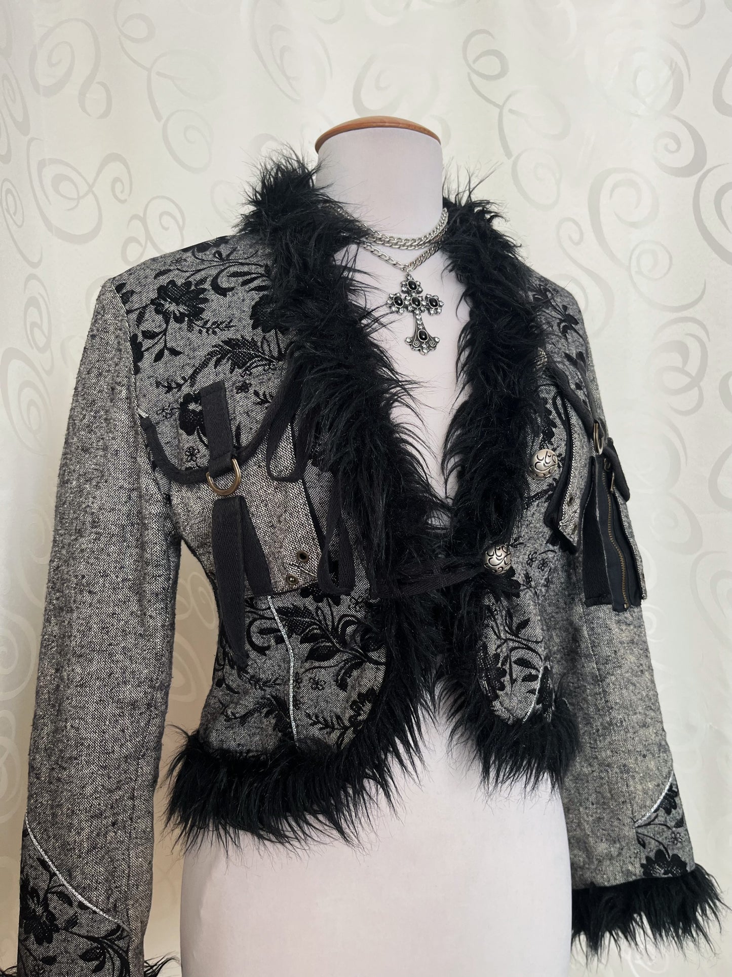 Vintage whimsygoth grey light afghan jacket with velvet, zipper & pocket details 🌀🧚🏾