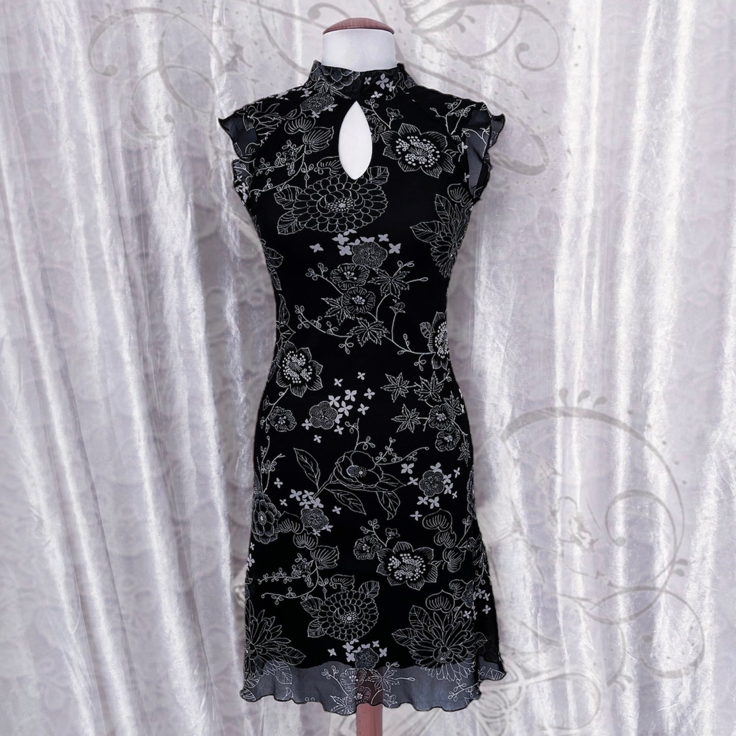 00’s Xanaka Qipao style mesh dress 🪷🍙