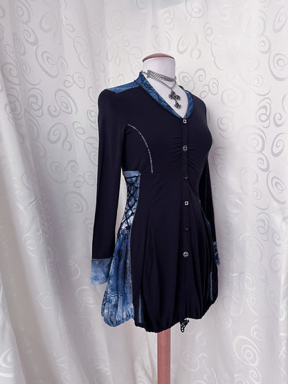 00’s whimsy mermaid shirt dress with lace up & sea mesh details on the sides, neckline & sleeves 🌊🧜‍♀️