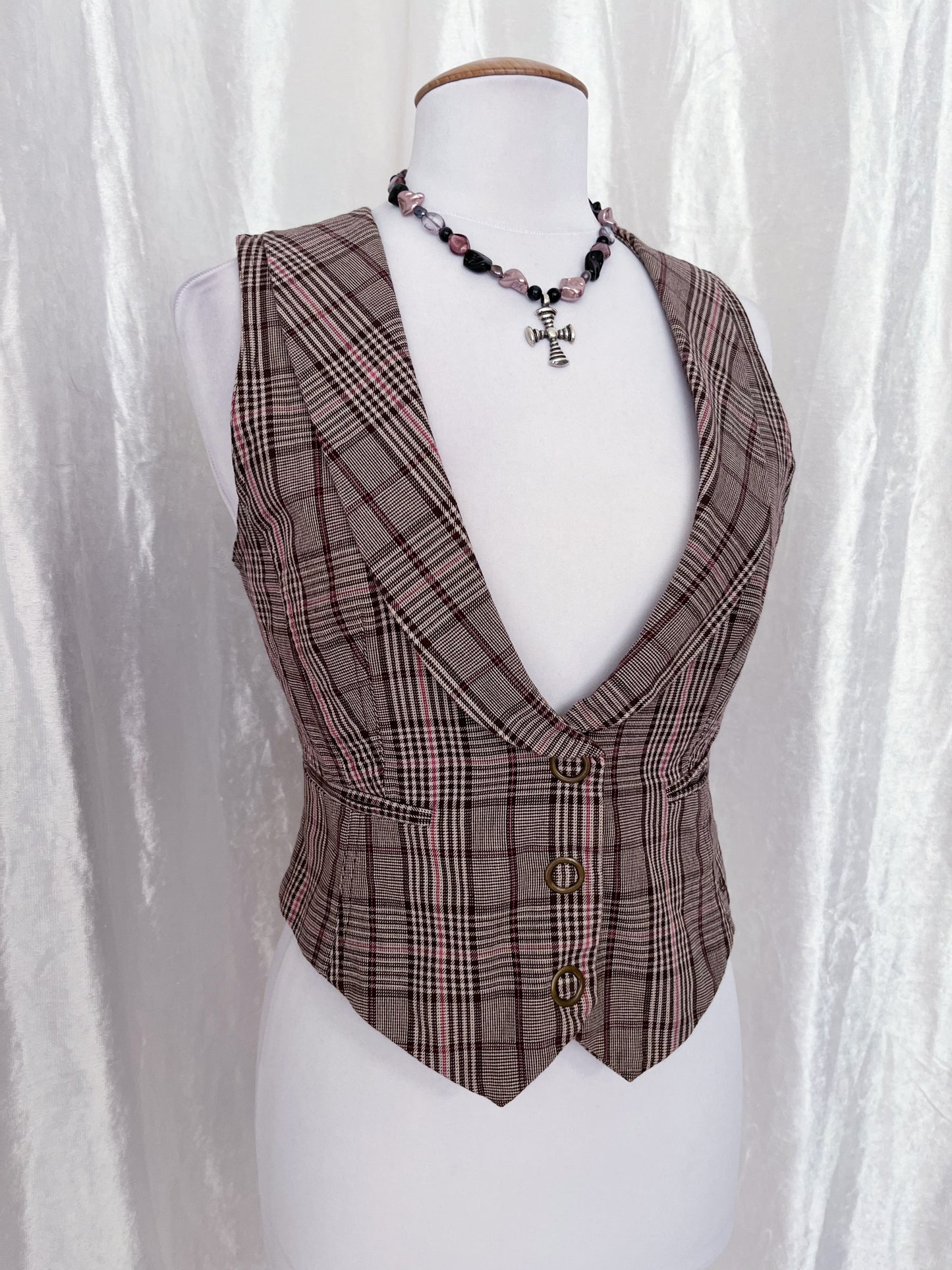 00’s brown plaid vest 📓📖
