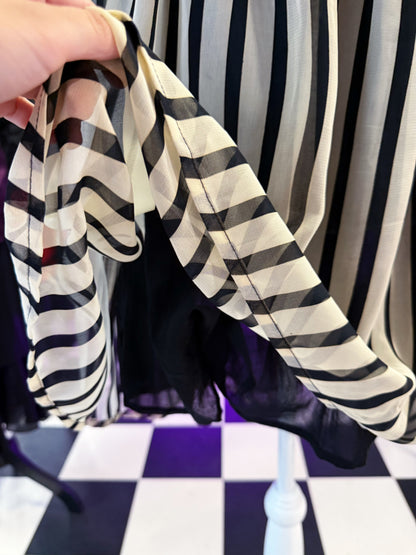 00’s Jester style tunic striped top 🃏