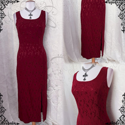 00’s stunning vampire burgundy brocade dress 🩸🦇