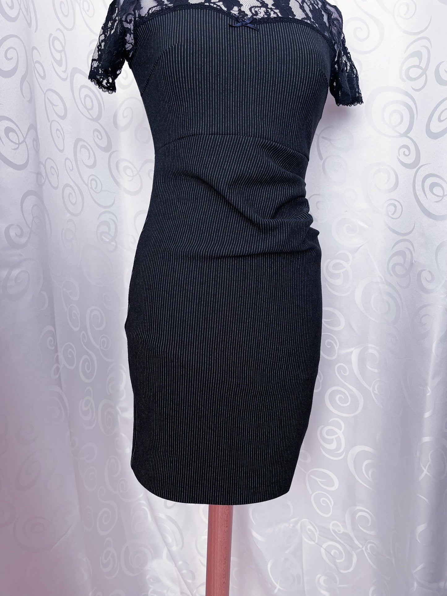 VIVE MARIA Gothic coquette black striped dress with lace detail 🕷️❤️