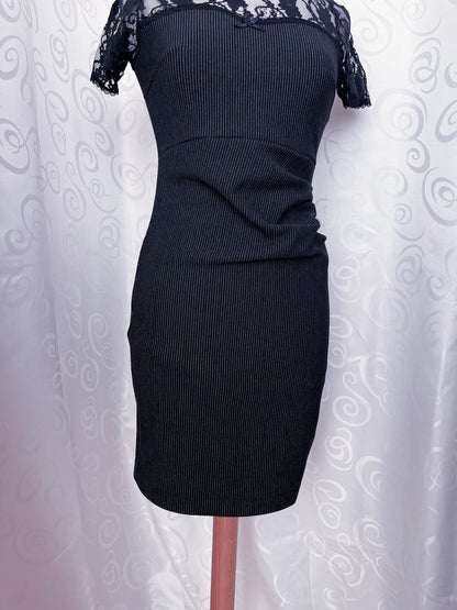 VIVE MARIA Gothic coquette black striped dress with lace detail 🕷️❤️