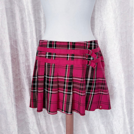 Iconic emo EDC pink plaid skirt 💕