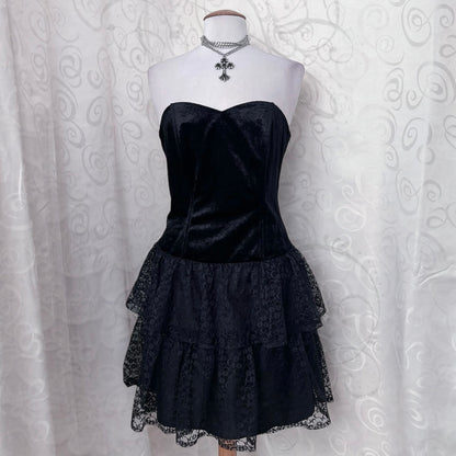 00’s Gothic ballerina style lace & velvet dress 🦇🌀