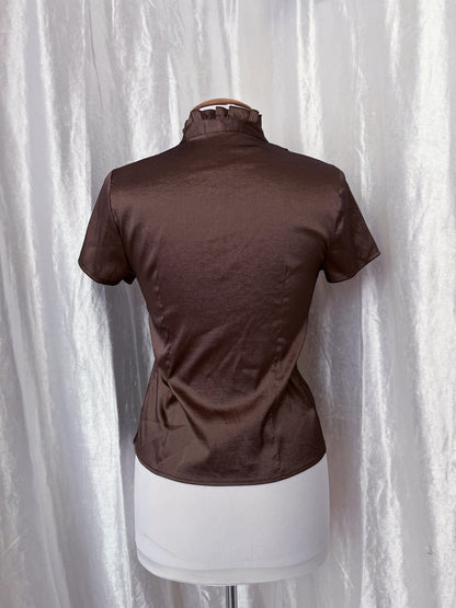 Shiny brown 00's ruffle shirt 🪽