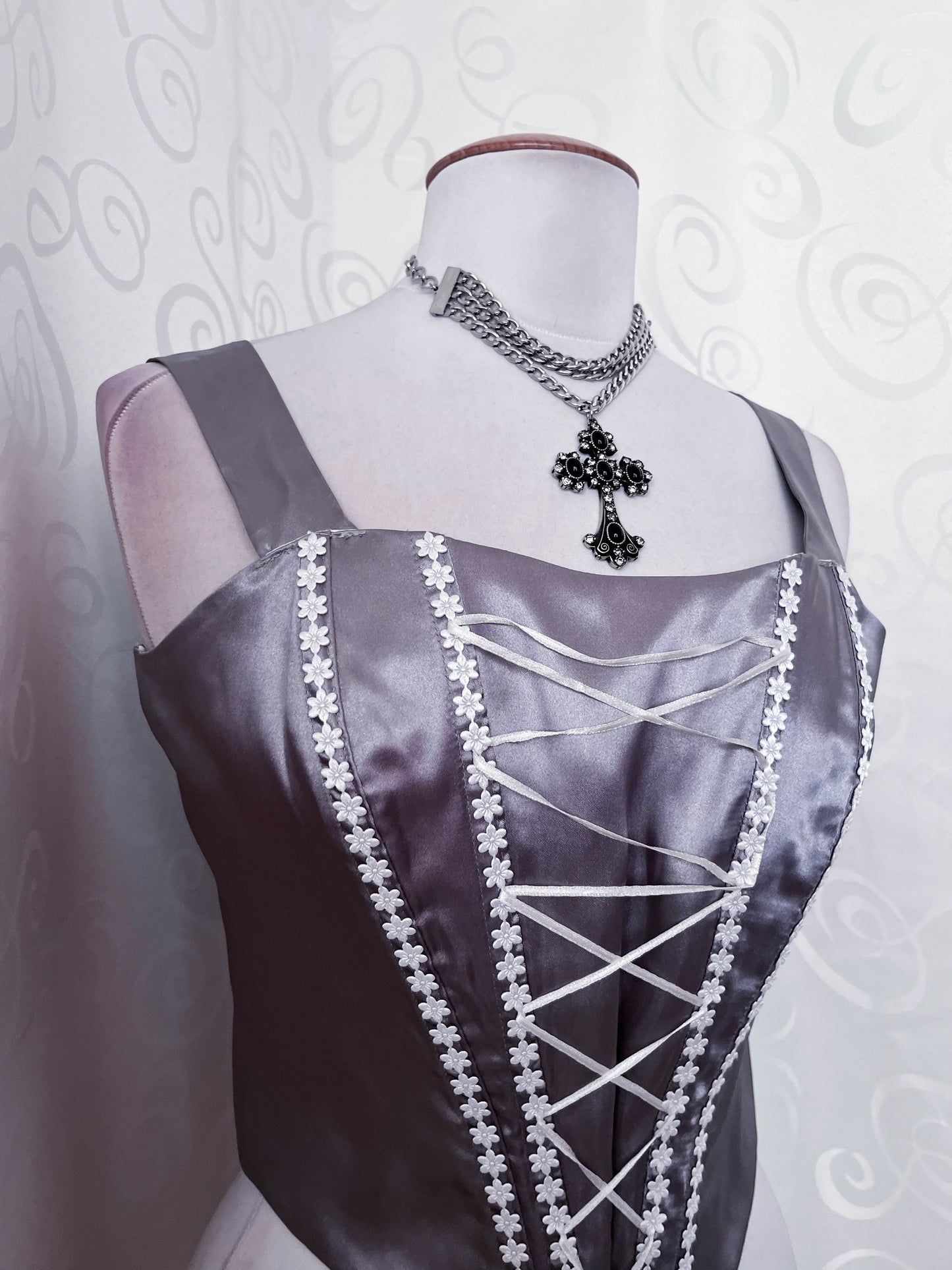 Whimsy silver corset 🩶💍