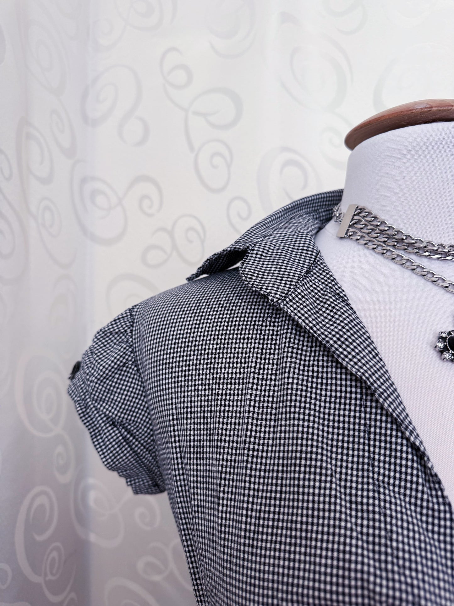 00’s Horror Protagonist/Dark Coquette cotton black & plaid dress 📷🎞️