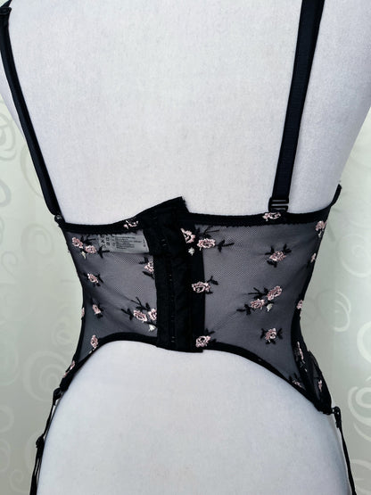 Coquette sheer embroidered corset 🌸