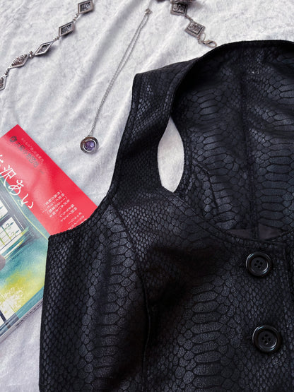 Iconic Alt faux leather snake print vest 🐍🖤