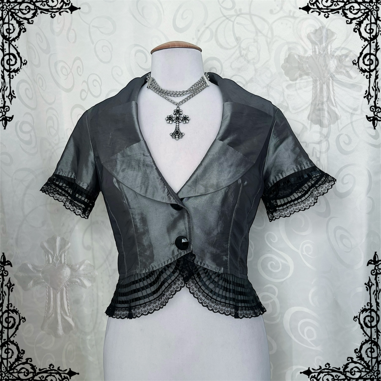 Whimsygoth satin silver bolero 🩶🌀