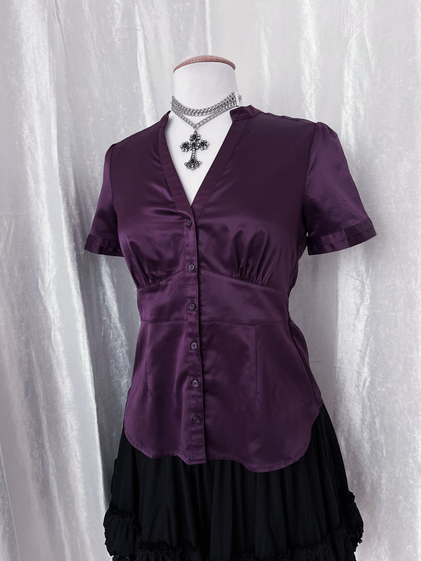 Old H&M dark coquette plum shirt 💜🎀