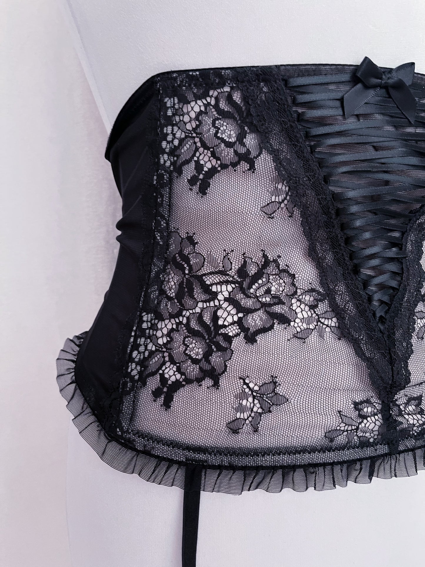 H&M mesh waist corset 🕸️🖤