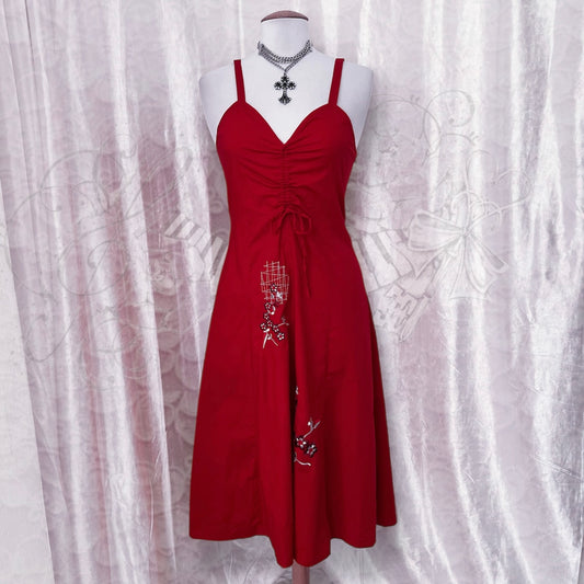 00’s red embroidered summer dress 🌹