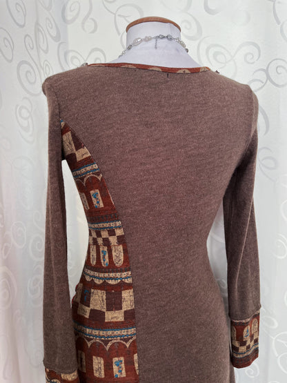 00's Whimsy Twee dress with beautiful egyptian design and faux mohair feel 🌒🍎