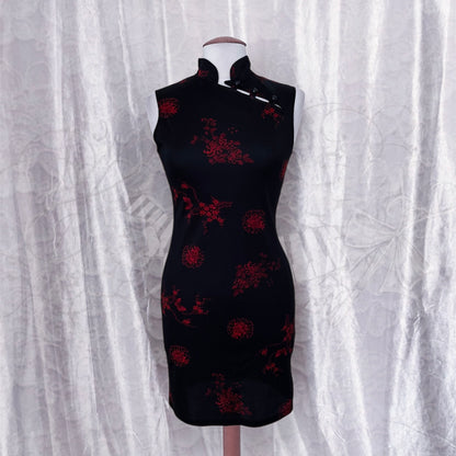 Pimkie asian Qipao style dress with red print details 🐉