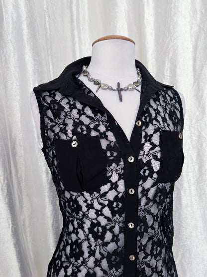 Beautiful alternative lace shirt 🕷️