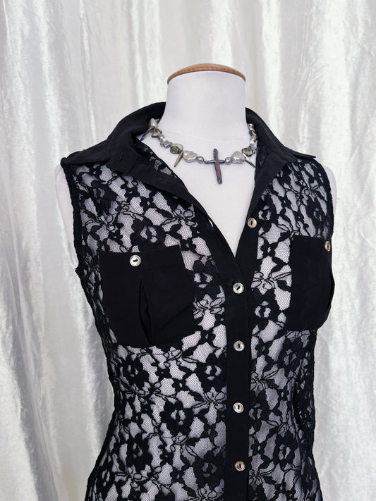 Beautiful alternative lace shirt 🕷️