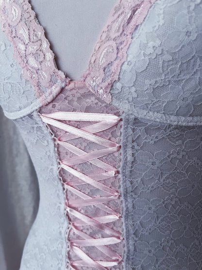 Beautiful coquette lace bustier top 🎀