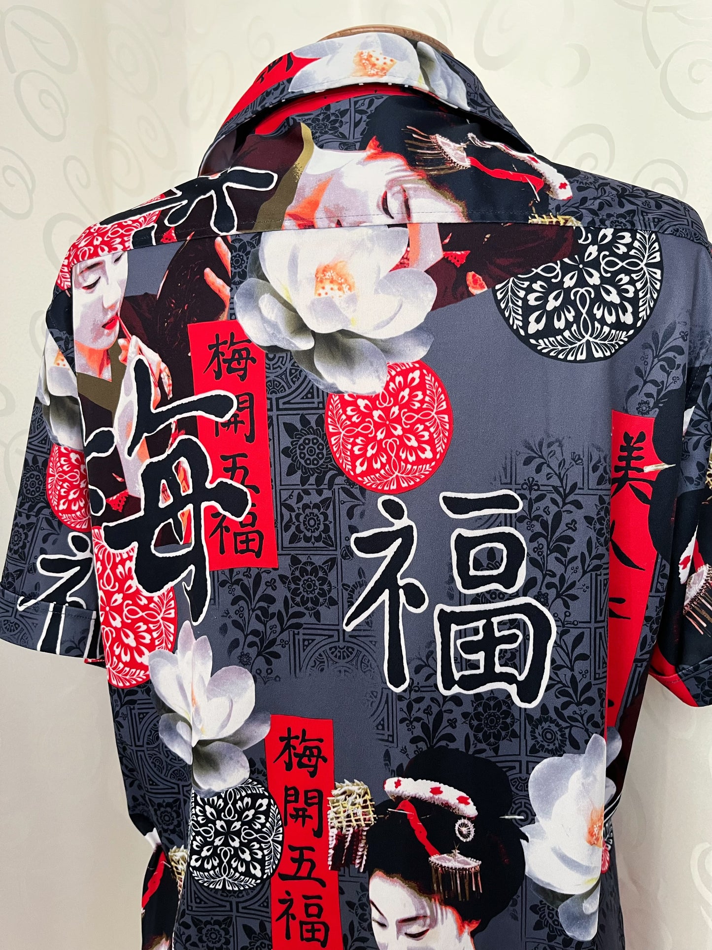 00’s Geisha clockhouse shirt 🐉